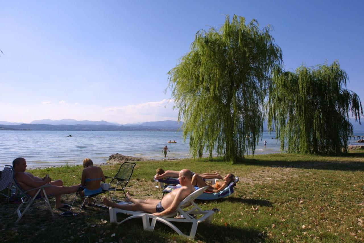San Francesco Camping Village Desenzano del Garda Esterno foto